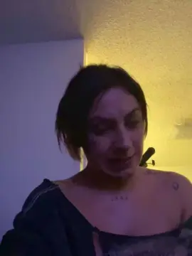 Cam4 Nude Webcam of tattedttoez69