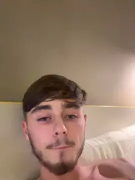 Cam4 Watch Live Sex Cams of CheekyChap7081