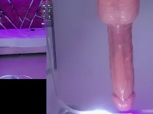 Cam4 Free Live Porn of AriHale