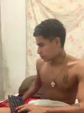 Cam4 Free Porn Cam of MARENTO23CMM