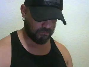 Cam4 Free Live Porn of christianmarqz