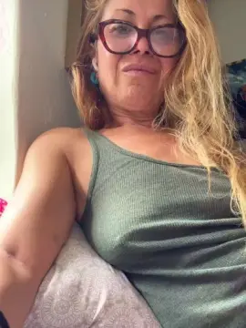 Cam4 Sex Chat of Kinkibubble