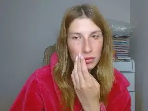 Cam4 Free Live Porn of Evelyn_21_m