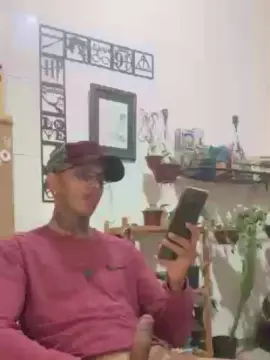 Cam4 Live Sex Cam of Klinger30