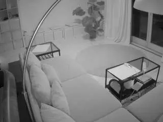 Camsoda Sex Cam of voyeurcam-julmodels-living-4