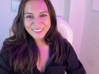 Camsoda Best Webcam of miia-thompson-1