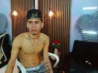 Camsoda Nude Webcam of skinny-cute-alyer