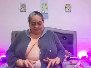 Camsoda Live Sex Cam of vickyboobss