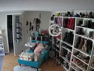 Camsoda Nude Webcam of voyeurcam-missoliviablack-03