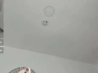 Camsoda Sex Cam of miranda-crawford