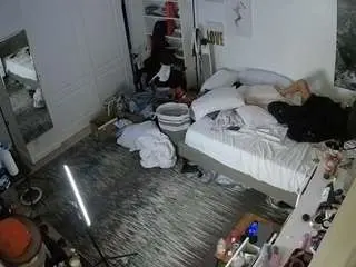 Camsoda Free Live Porn of voyeurcam-hornyhostel-02