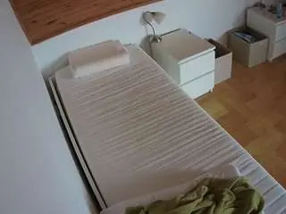 Camsoda Live Sex of voyeurcam-julmodels-greybed-1