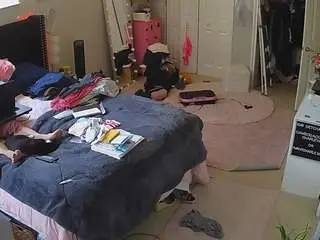 Camsoda Live Sex Cam of voyeurcam-house-charleys-room