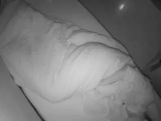 Camsoda Live Sex Cam of voyeurcam-julmodels-greybed-2