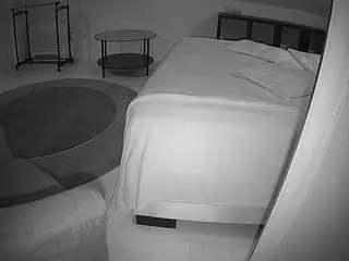 Camsoda Free Porn Cam of voyeurcam-julmodels-whitebed-6