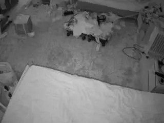 Camsoda Sex Cam of voyeurcam-julmodels-whitebed-5