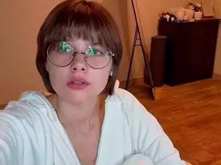 Camsoda Nude Webcam of monserrategreubel