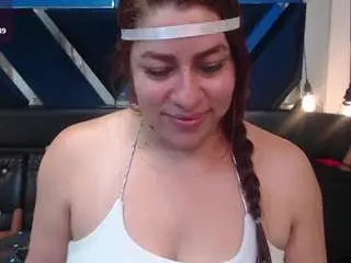 Camsoda Adult Video Chat of rhachel-evans