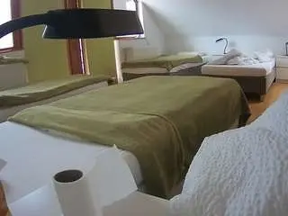 Camsoda Adult Webcams of voyeurcam-julmodels-bed-2