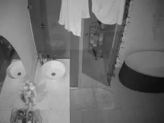 Camsoda Sex Cam of voyeurcam-casa-salsa-bathroom-6
