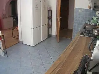 Camsoda Nude Webcam of voyeurcam-julmodels-kitchen