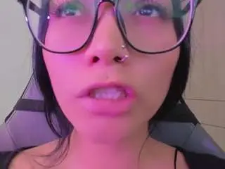 Camsoda Nude Webcam of alice-rausing