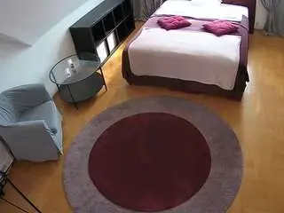 Camsoda Private Sex Chat of voyeurcam-julmodels-whitebed-1