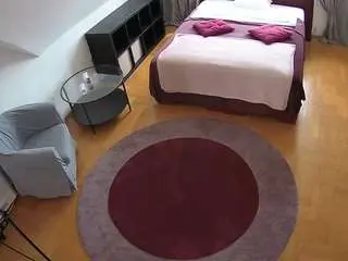 Camsoda Adult Webcams of voyeurcam-julmodels-whitebed-1