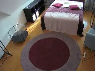 Camsoda Watch Live Sex Cams of voyeurcam-julmodels-whitebed-1