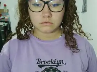 Camsoda Live Sex of curly-greeneyed
