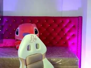 Camsoda Watch Live Sex Cams of juliana-diamond
