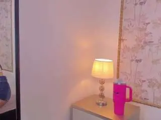 Camsoda Watch Live Sex Cams of mia-collins96