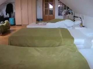 Camsoda Live Porn of voyeurcam-julmodels-bed-3