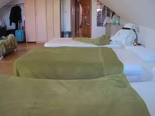 Camsoda Live Sex Cam of voyeurcam-julmodels-bed-3