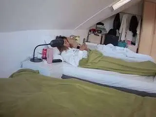 Camsoda Live Porn of voyeurcam-julmodels-bed-4