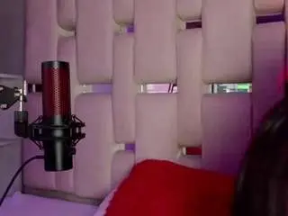 Camsoda Free Porn Cam of valeriekay1
