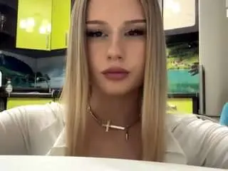 Camsoda Sex Cam of lioraroux