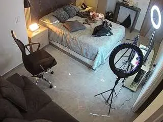 Camsoda Nude Webcam of voyeurcam-casa-salsa-bedroom-11