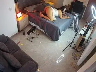 Camsoda Live Sex Cam of voyeurcam-casa-salsa-bedroom-11