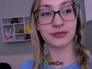 Camsoda Adult Webcam of so-hot-rosalie