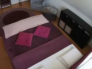 Camsoda Sex Cam of voyeurcam-julmodels-whitebed-2