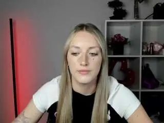 Camsoda Adult Video Chat of evelynblond