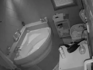 Camsoda Free Porn Cam of voyeurcam-julmodels-bath-1st-2