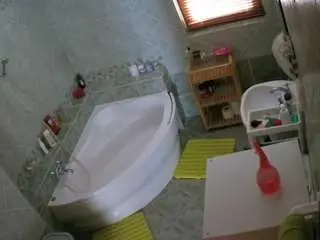 Camsoda Sex Chat of voyeurcam-julmodels-bath-1st-2