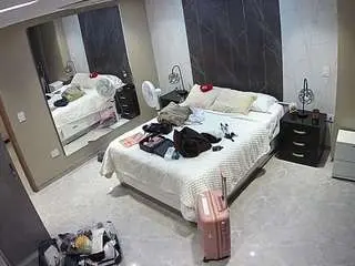 Camsoda Nude Webcam of voyeurcam-casa-salsa-bedroom-4