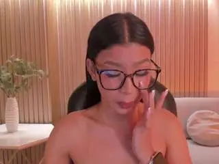 Camsoda Free Porn Cam of sophiehouston1