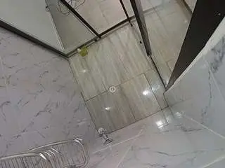 Camsoda Private Sex Chat of voyeurcam-jb-shower-2