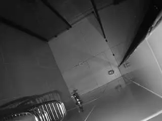 Camsoda Private Sex Chat of voyeurcam-jb-shower-2