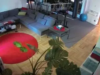 Camsoda Adult Webcam of voyeurcam-julmodels-living-2