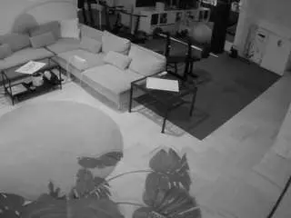 Camsoda Adult Webcam of voyeurcam-julmodels-living-2